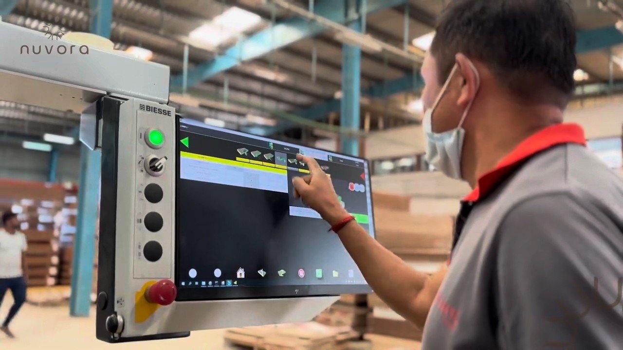 Operator programming a Biesse machine